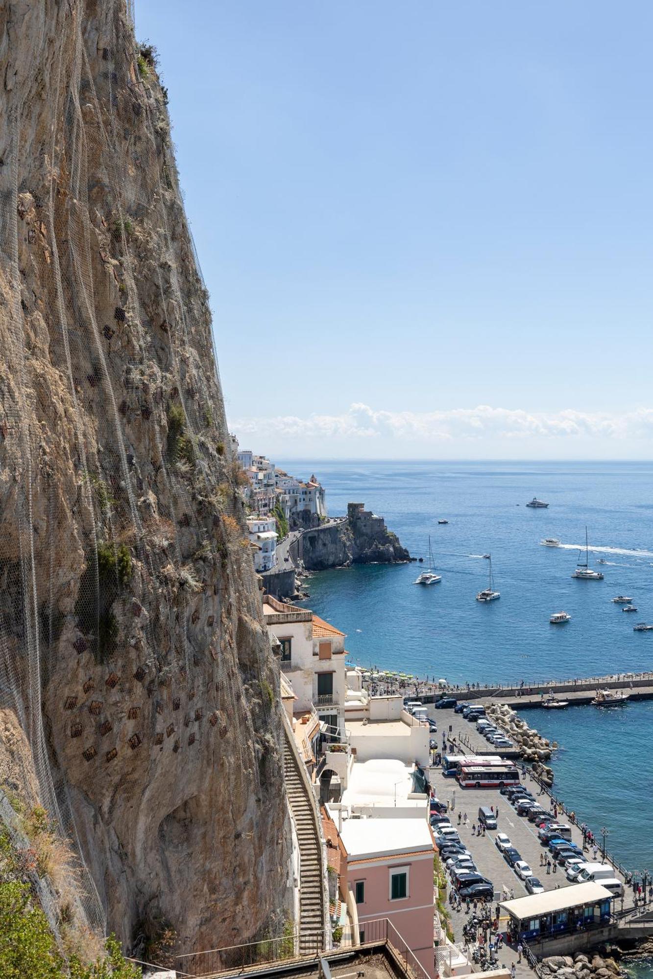 Apartments Amalfi Design Sea View Accessible By 250 Steps 外观 照片
