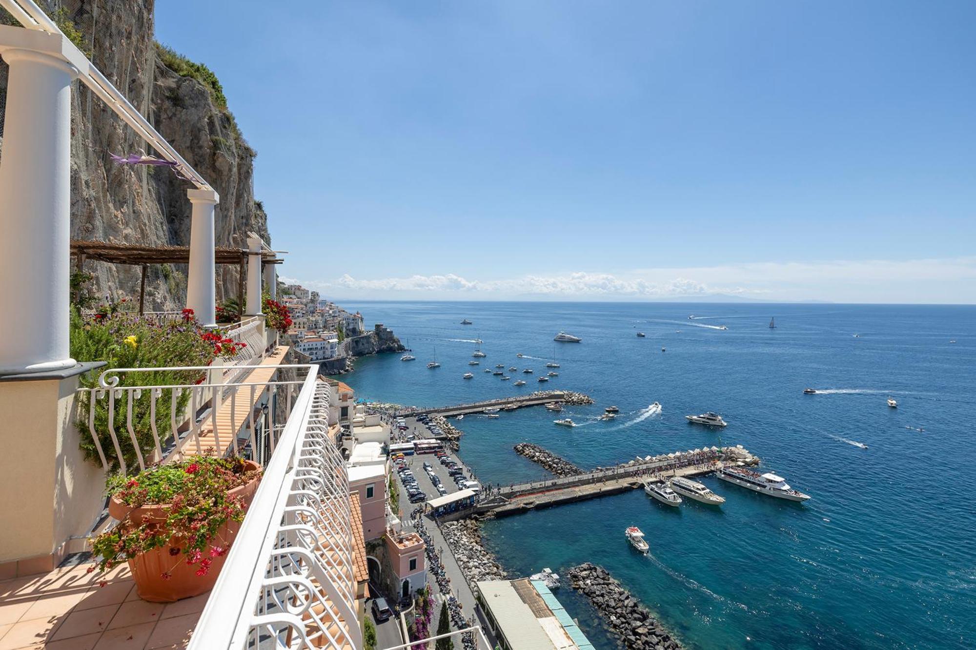 Apartments Amalfi Design Sea View Accessible By 250 Steps 外观 照片