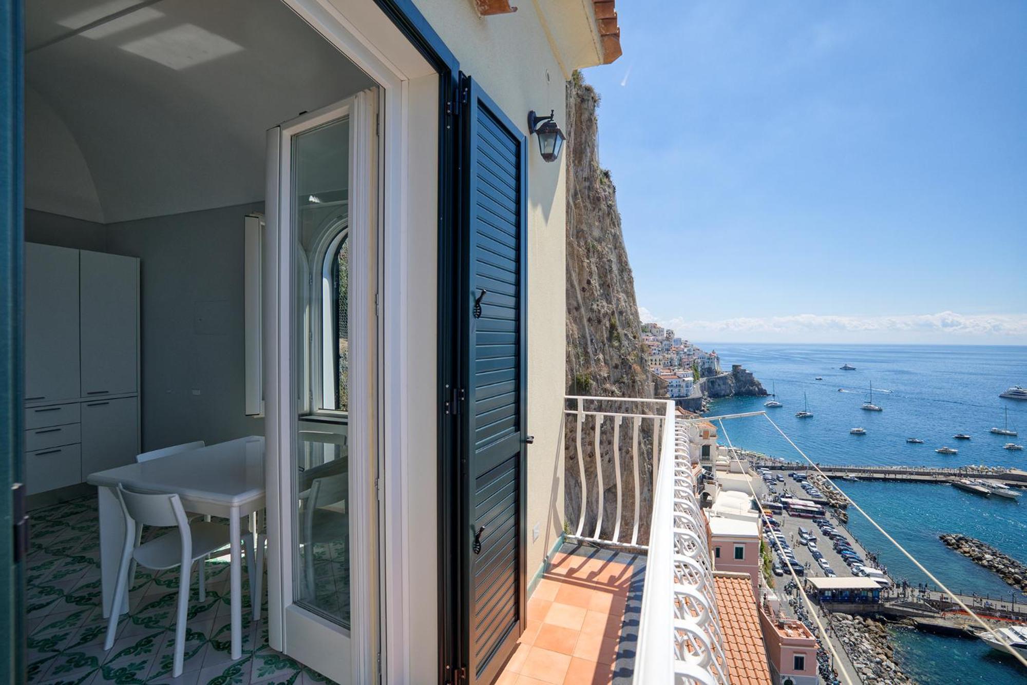 Apartments Amalfi Design Sea View Accessible By 250 Steps 外观 照片