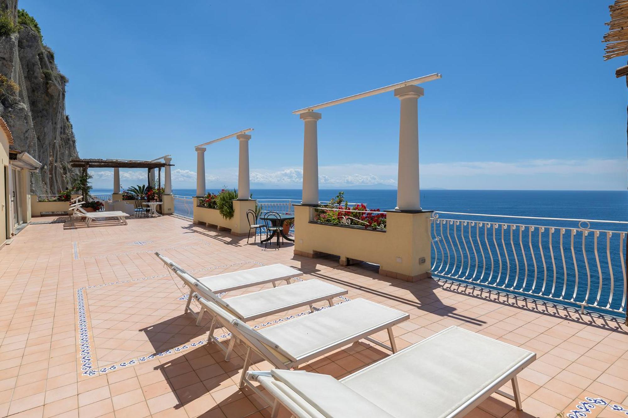 Apartments Amalfi Design Sea View Accessible By 250 Steps 外观 照片