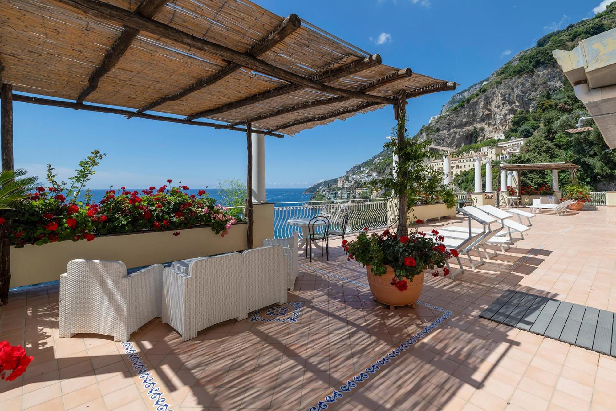 Apartments Amalfi Design Sea View Accessible By 250 Steps 外观 照片