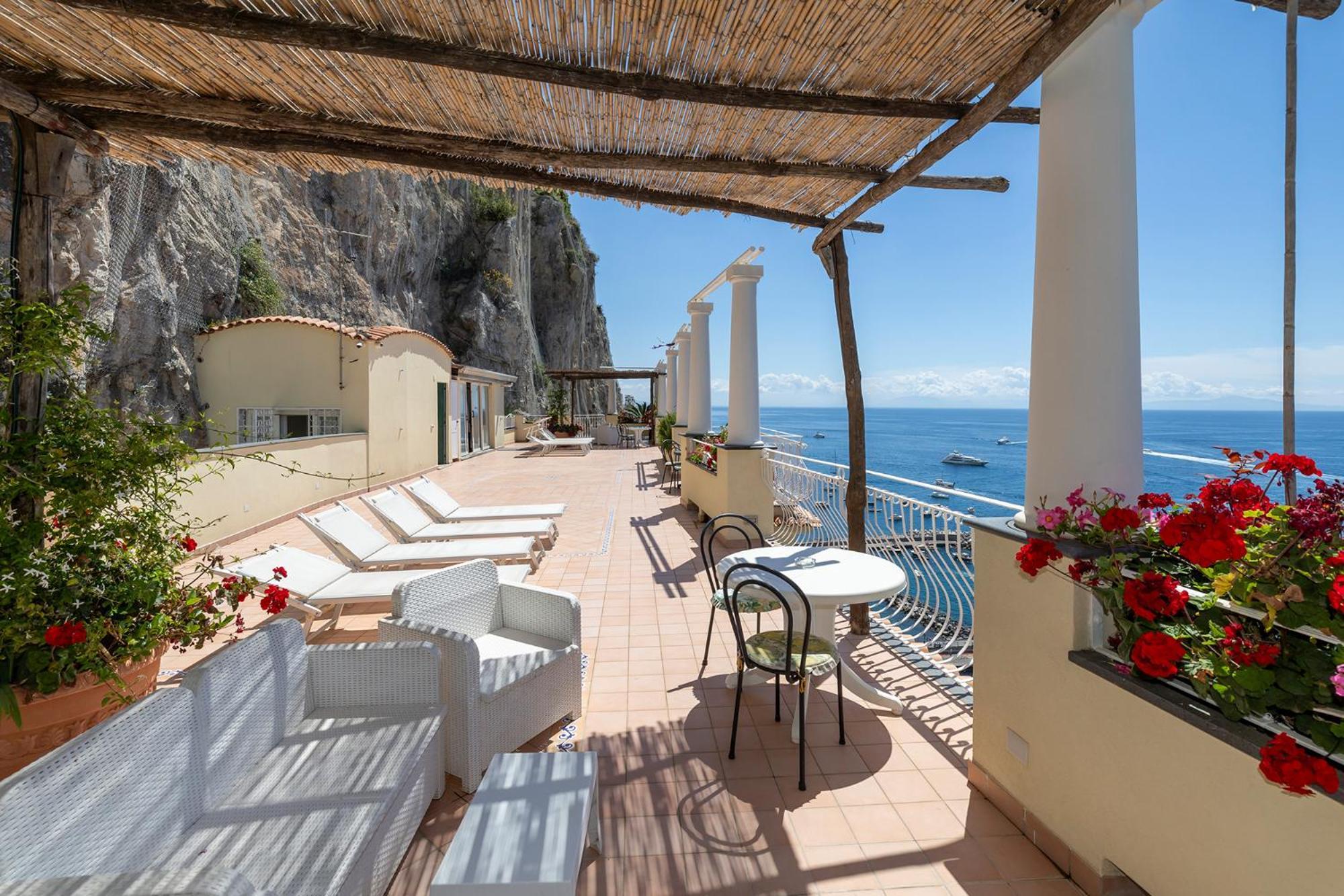 Apartments Amalfi Design Sea View Accessible By 250 Steps 外观 照片